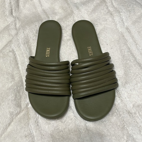 TKEES NWOT Caro Slide Sandals Olive Size 7 - Picture 8 of 11
